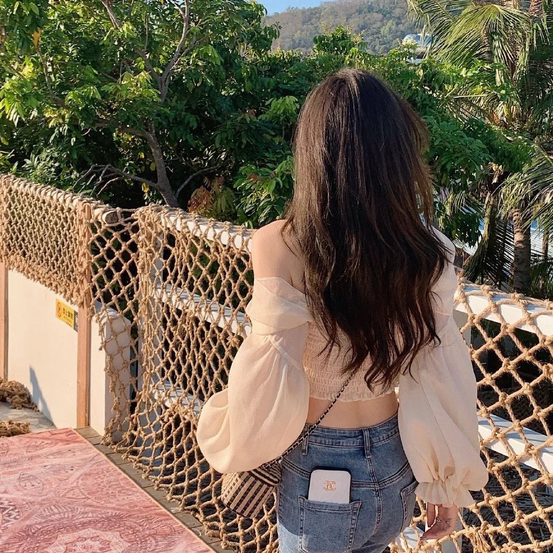 海浪之中